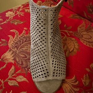 Lucky Brand Suede Slingback Shoes Size 7.5